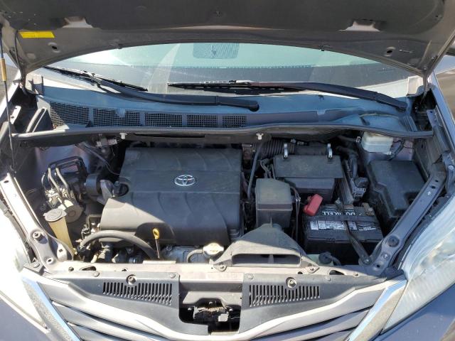 5TDYK3DC6CS218030 - 2012 TOYOTA SIENNA XLE 灰色 照片 12