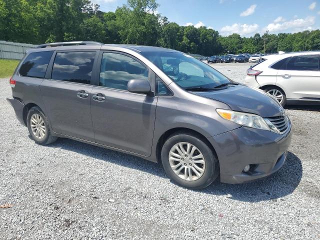 5TDYK3DC6CS218030 - 2012 TOYOTA SIENNA XLE 灰色 照片 4