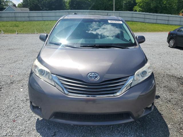 5TDYK3DC6CS218030 - 2012 TOYOTA SIENNA XLE 灰色 照片 5