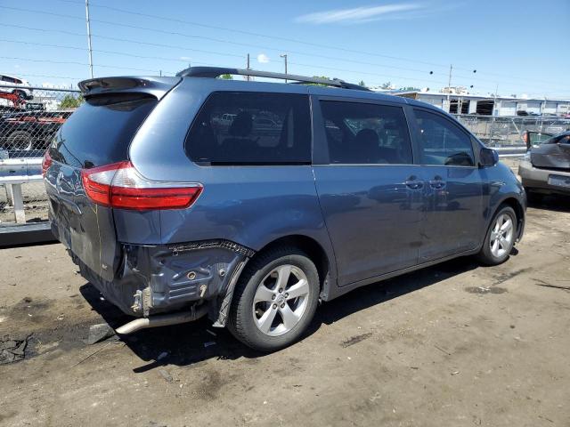 5TDKK3DC2GS749172 - 2016 TOYOTA SIENNA LE BLUE photo 3