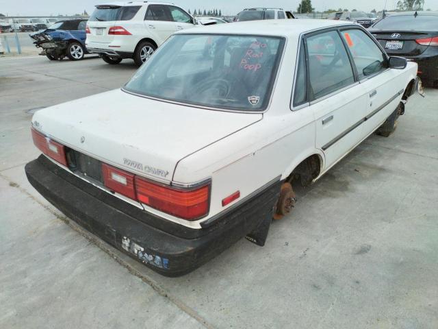 JT2SV21J5K0017238 - 1989 TOYOTA CAMRY DLX WHITE photo 4