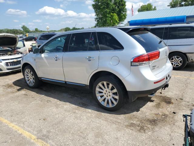 2LMDJ6JK6DBL18145 - 2013 LINCOLN MKX SILVER photo 2