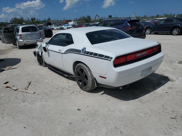 2C3CDYAG9EH242711 - 2014 DODGE CHALLENGER SXT WHITE photo 2