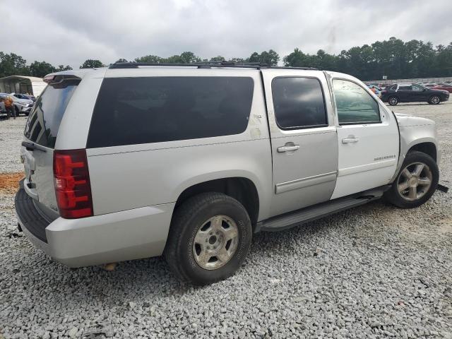 1GNUCJE06AR135351 - 2010 CHEVROLET SUBURBAN C1500 LT WHITE photo 3