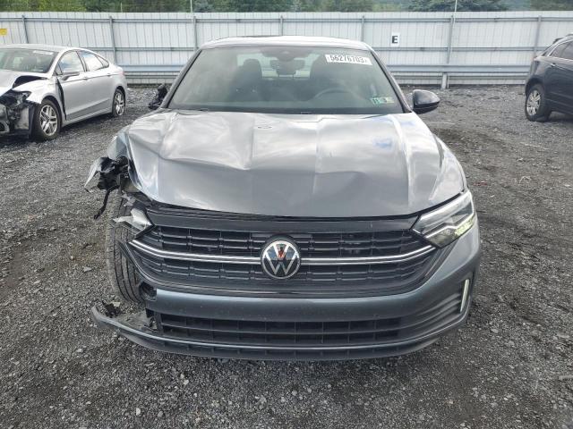 3VWBM7BU6PM017704 - 2023 VOLKSWAGEN JETTA SPORT GRAY photo 5