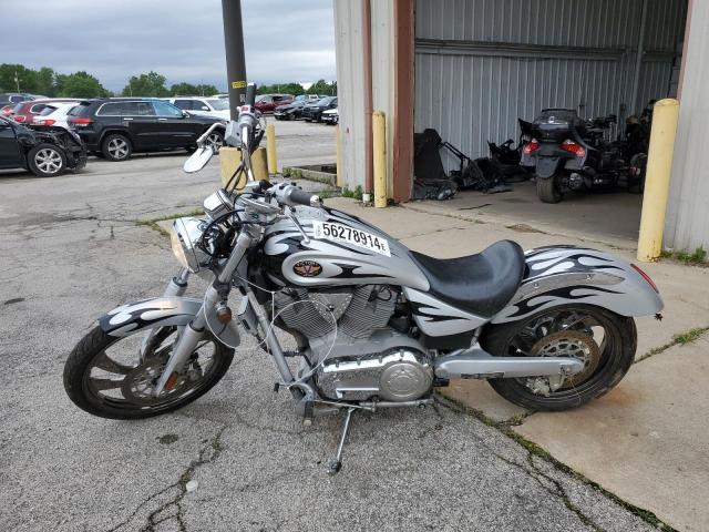 5VPGB16D833003838 - 2003 VICTORY MOTORCYCLES VEGAS SILVER photo 3