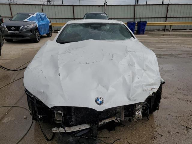 WBABC4C01NCJ60927 - 2022 BMW M850XI WHITE photo 5