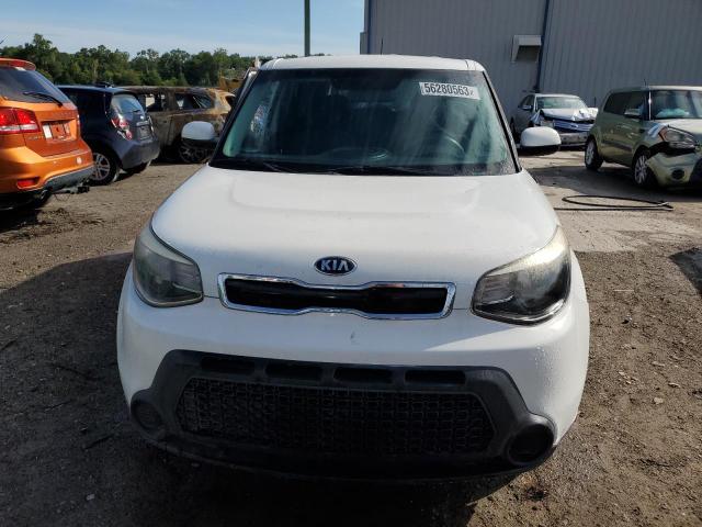 KNDJP3A53F7163186 - 2015 KIA SOUL + WHITE photo 5