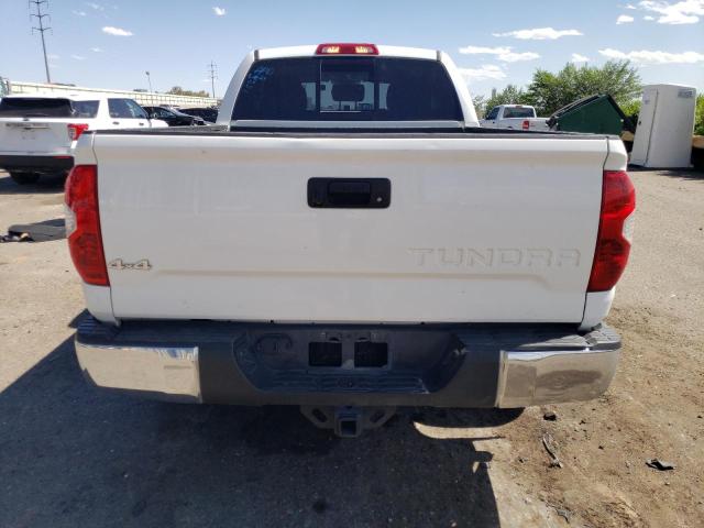 5TFUW5F19EX368009 - 2014 TOYOTA TUNDRA DOUBLE CAB SR/SR5 WHITE photo 6