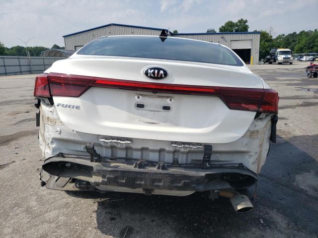 3KPF24AD5KE036421 - 2019 KIA FORTE FE WHITE photo 6