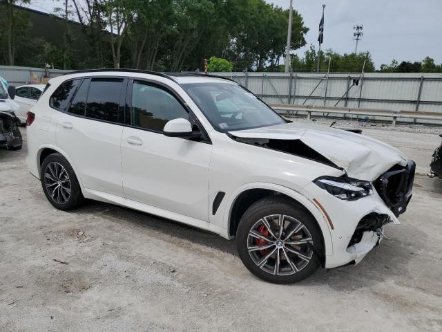 5UXCR6C00P9R55046 - 2023 BMW X5 XDRIVE40I WHITE photo 4