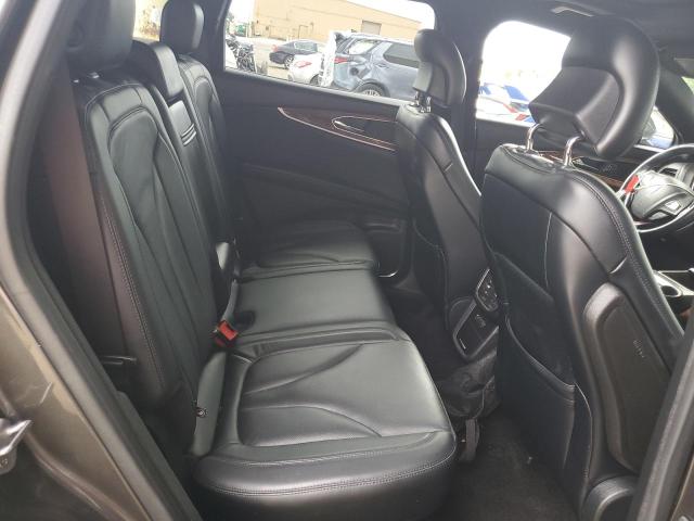 2LMPJ8LR8JBL25984 - 2018 LINCOLN MKX RESERVE SILVER photo 10