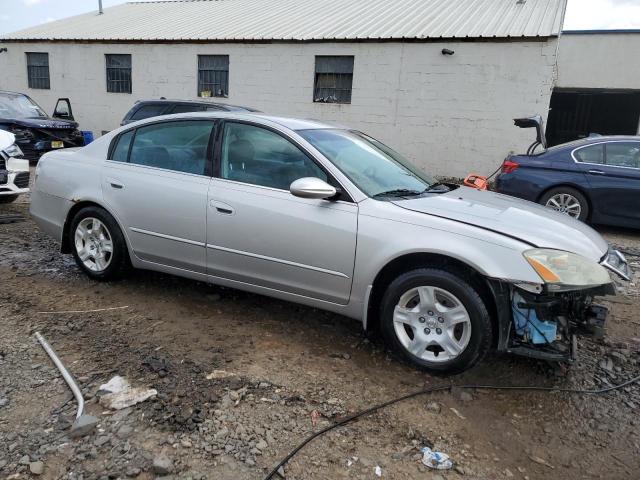 1N4AL11E64C190618 - 2004 NISSAN ALTIMA BASE SILVER photo 4