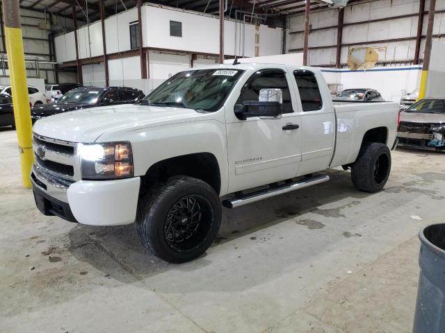 2011 CHEVROLET SILVERADO K1500 LS, null