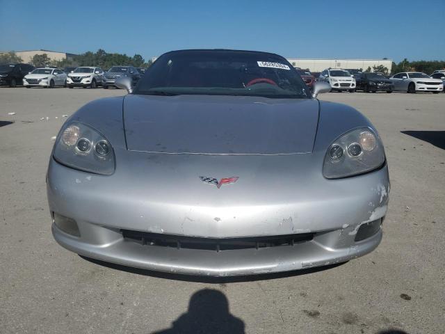 1G1YY36U965106670 - 2006 CHEVROLET CORVETTE SILVER photo 5