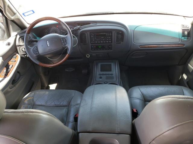 5LMEU27R72LJ10161 - 2002 LINCOLN NAVIGATOR თეთრი ფოტო 8