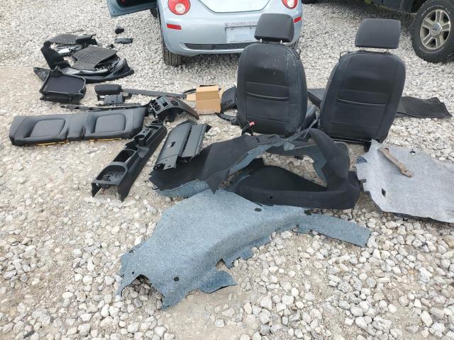 3VWRG3AL6AM003414 - 2010 VOLKSWAGEN NEW BEETLE Blau Foto 12