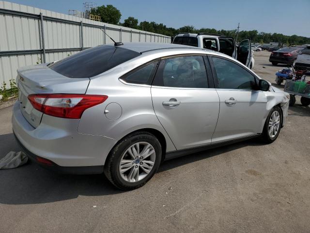 1FAHP3H27CL333746 - 2012 FORD FOCUS SEL SILVER photo 3