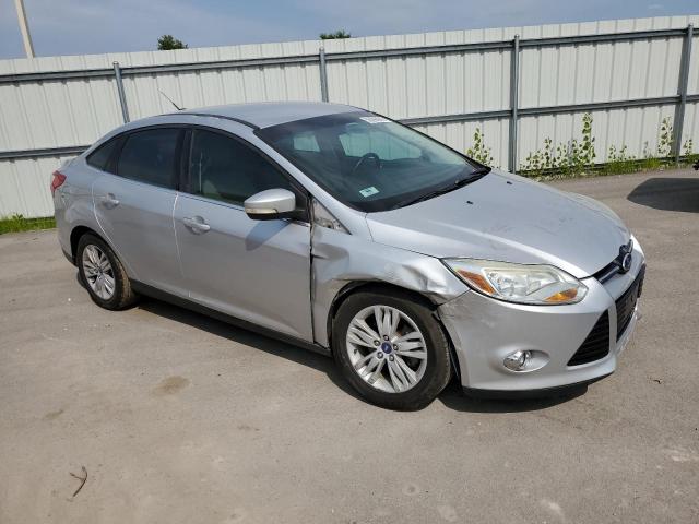 1FAHP3H27CL333746 - 2012 FORD FOCUS SEL SILVER photo 4