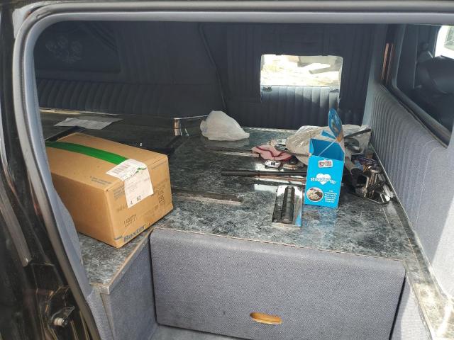 1LNLM81W5VY654029 - 1997 LINCOLN TOWN CAR EXECUTIVE BLACK photo 10