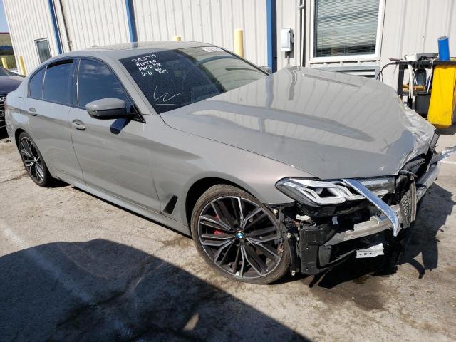 WBA53BJ0XNWX54693 - 2022 BMW 540 I GRAY photo 4