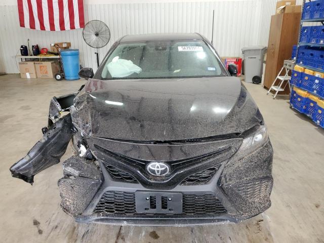 4T1G11AK2RU218816 - 2024 TOYOTA CAMRY SE NIGHT SHADE BLACK photo 5