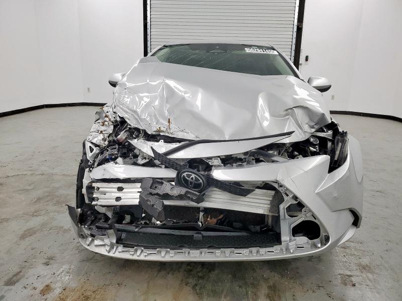 5YFB4MDE4PP045601 - 2023 TOYOTA COROLLA LE 银色 照片 5