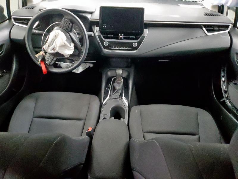 5YFB4MDE4PP045601 - 2023 TOYOTA COROLLA LE 银色 照片 8