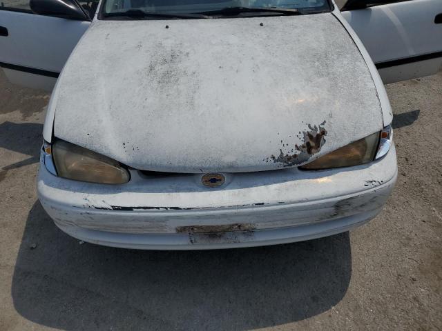 1Y1SK5280WZ422403 - 1998 CHEVROLET GEO PRIZM BASE WHITE photo 11