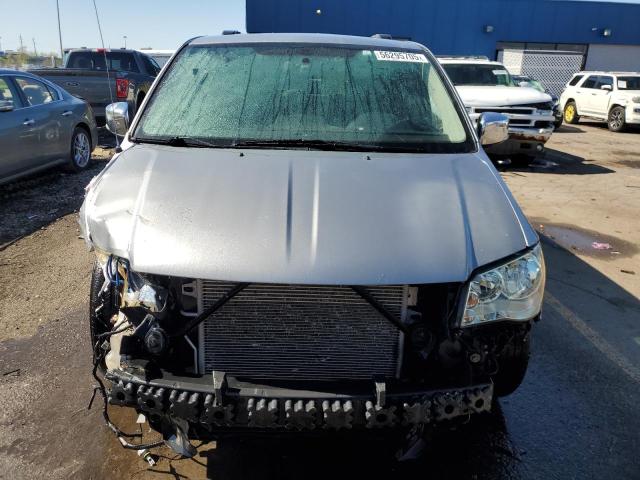 2C4RC1CG9ER311114 - 2014 CHRYSLER TOWN & COU TOURING L SILVER photo 5