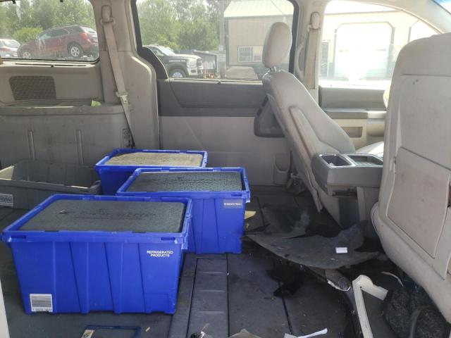 2A8HR54P38R679334 - 2008 CHRYSLER TOWN & COU TOURING SILVER photo 11