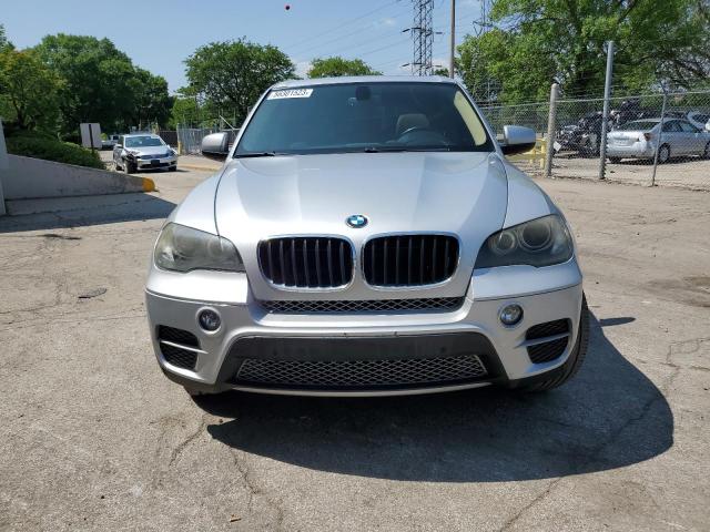 5UXZV8C55BL417936 - 2011 BMW X5 XDRIVE50I SILVER photo 5