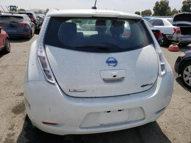 1N4AZ0CP6DC419015 - 2013 NISSAN LEAF S WHITE photo 6