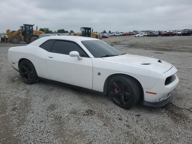 2C3CDZFJ9KH543288 - 2019 DODGE CHALLENGER R/T SCAT PACK WHITE photo 4