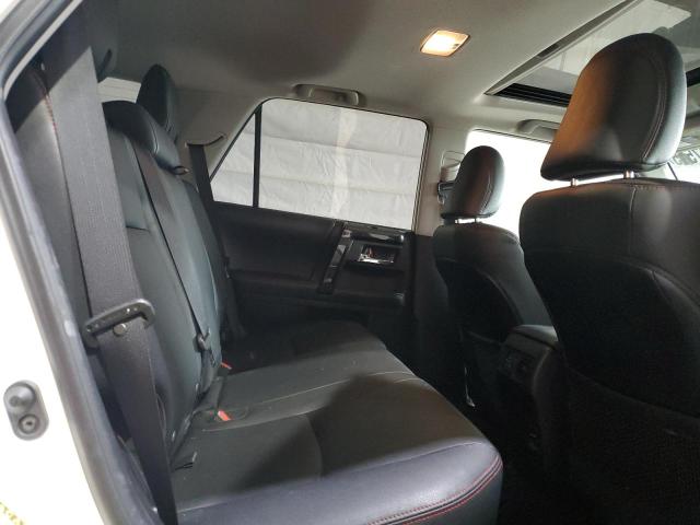 JTEBU5JR0K5713506 - 2019 TOYOTA 4RUNNER SR5/SR5 PREMIUM WHITE photo 11