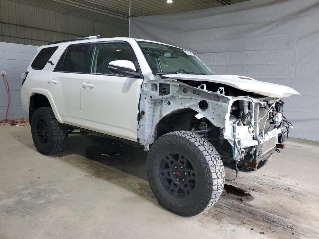 JTEBU5JR0K5713506 - 2019 TOYOTA 4RUNNER SR5/SR5 PREMIUM WHITE photo 4
