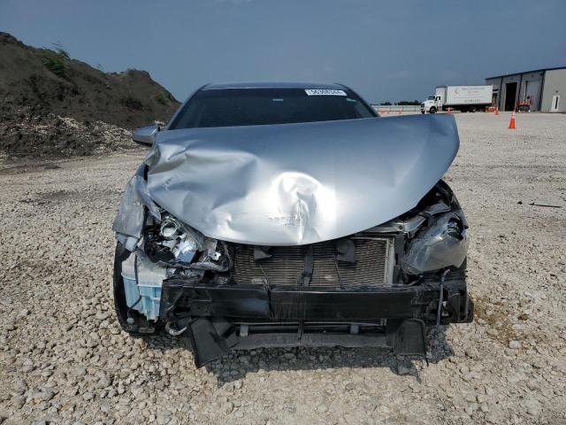 4T1BF1FK4GU522165 - 2016 TOYOTA CAMRY LE SILVER photo 5