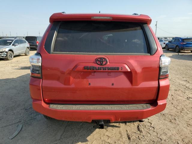 JTEMU5JR9P6133584 - 2023 TOYOTA 4RUNNER SE RED photo 6