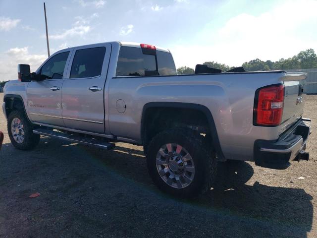 1GT12UEY2JF145012 - 2018 GMC SIERRA K2500 DENALI SILVER photo 2