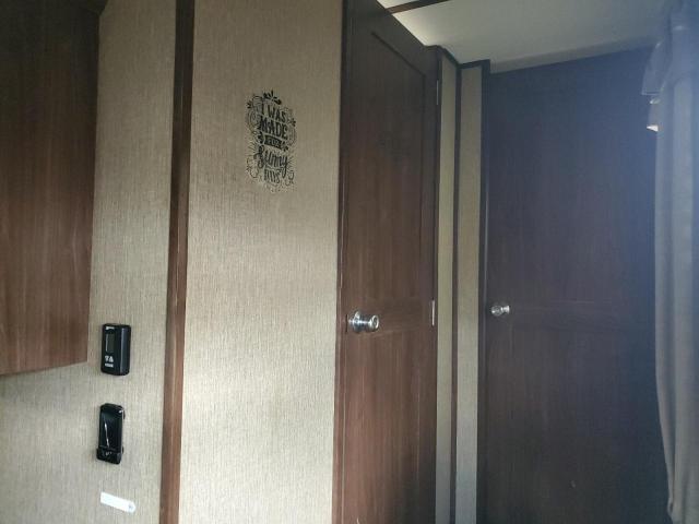 4YDF32629H1531903 - 2017 KEYSTONE SPRINTER BROWN photo 7