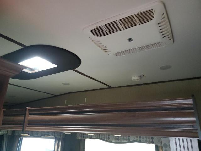 4YDF32629H1531903 - 2017 KEYSTONE SPRINTER BROWN photo 8