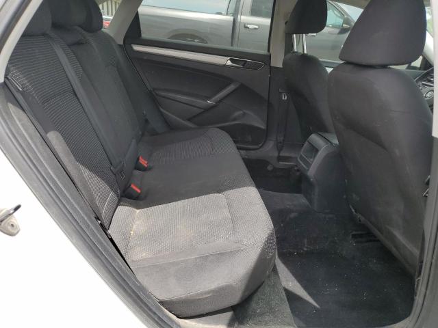 1VWAT7A39GC057302 - 2016 VOLKSWAGEN PASSAT S Blanc photo 10