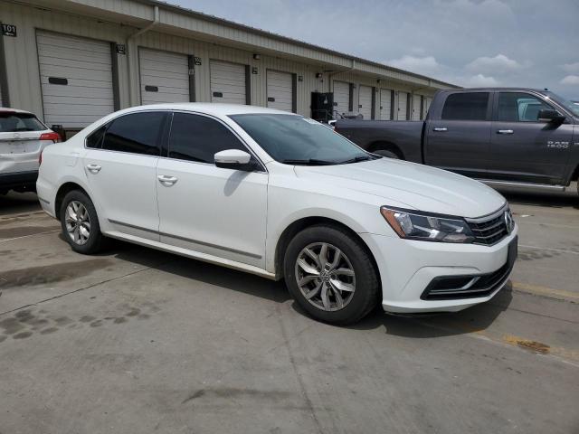 1VWAT7A39GC057302 - 2016 VOLKSWAGEN PASSAT S Blanc photo 4