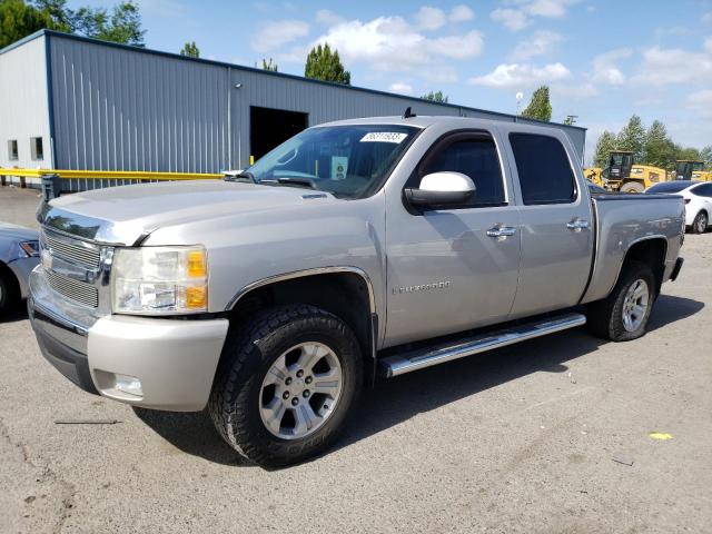 2GCEK13M271562484 - 2007 CHEVROLET SILVERADO K1500 CREW CAB SILVER photo 1