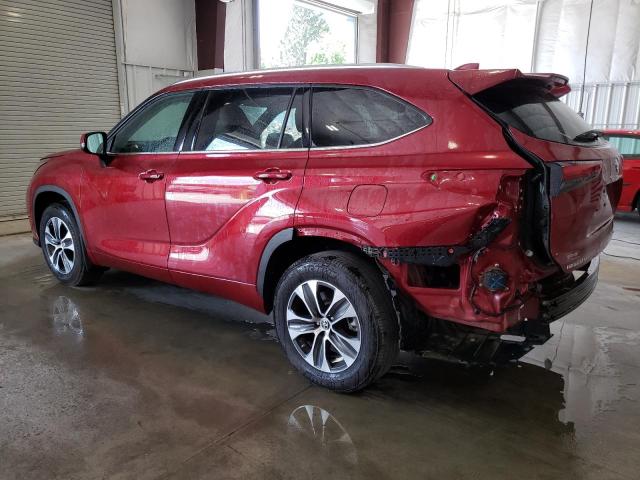 5TDGZRBH2MS090668 - 2021 TOYOTA HIGHLANDER XLE 红色 照片 2