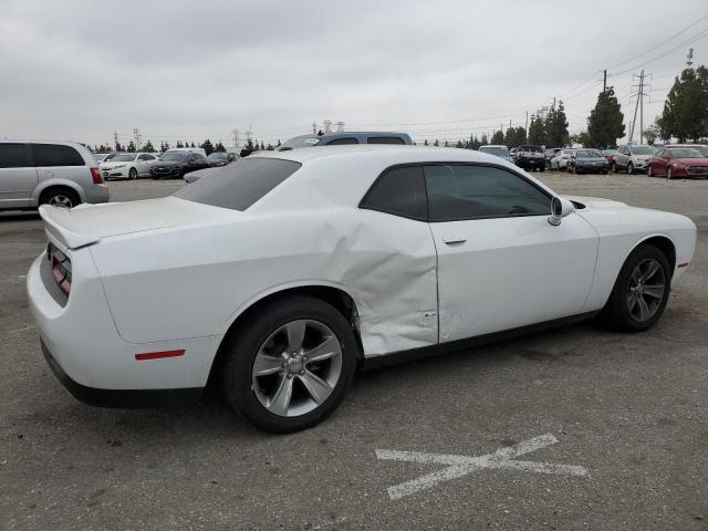 2C3CDZAG1KH660911 - 2019 DODGE CHALLENGER SXT WHITE photo 3