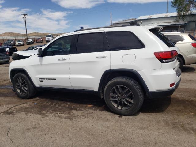 1C4RJFAG0HC620375 - 2017 JEEP GRAND CHER LAREDO WHITE photo 2