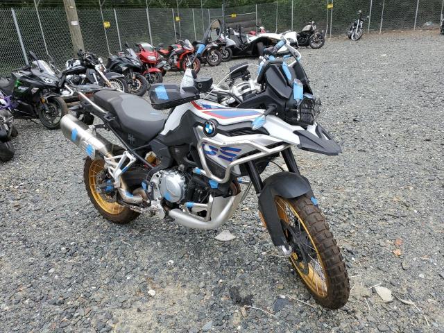 WB10B1902KZ790271 - 2019 BMW F 850 GS TWO TONE photo 1