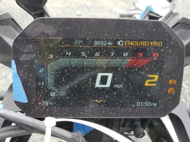 WB10B1902KZ790271 - 2019 BMW F 850 GS TWO TONE photo 8