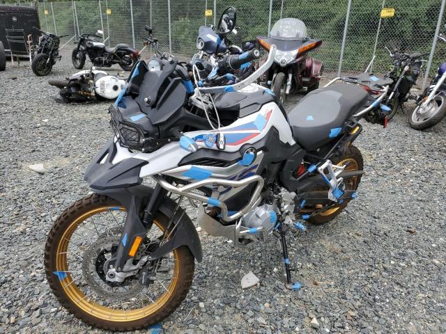 WB10B1902KZ790271 - 2019 BMW F 850 GS TWO TONE photo 9